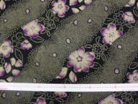 Shibori Blüten schwarz lila Shibori Blüten schwarz lila