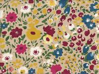 Blumenwiese beige (Babycord) Blumenwiese beige (Babycord)